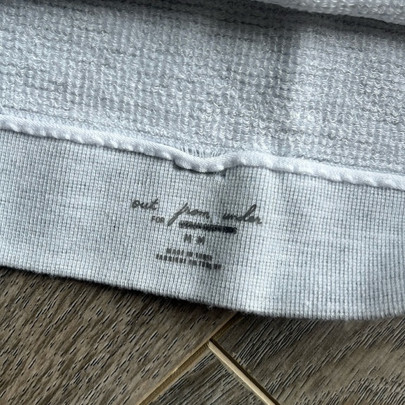 Urban Outfitters Bungee Tank - Picture 3 of 3